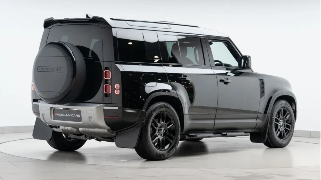 Land Rover Defender (74 Reg) 110 3.0 D250 S (7 Seat) Image 6