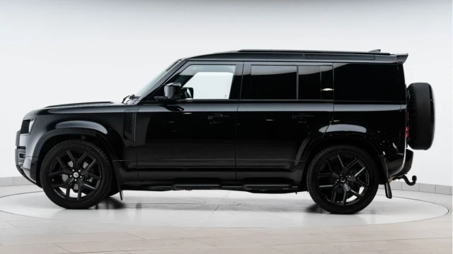 Land Rover Defender (74 Reg) 110 3.0 D250 S Hard Top Commercial (3 Seat) (+VAT) Image 3
