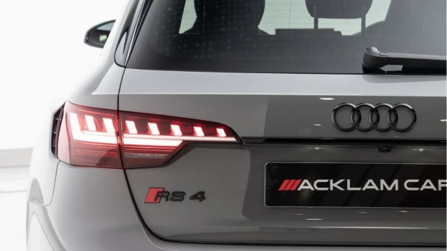 Audi RS4 (73 Reg) 2.9 TFSI Carbon Black Quattro Avant Image 8