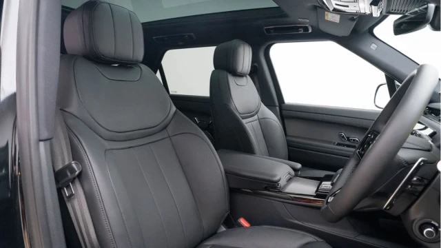Land Rover Range Rover Sport (75 Reg) 3.0 D300 Dynamic SE (VAT Q) Image 3
