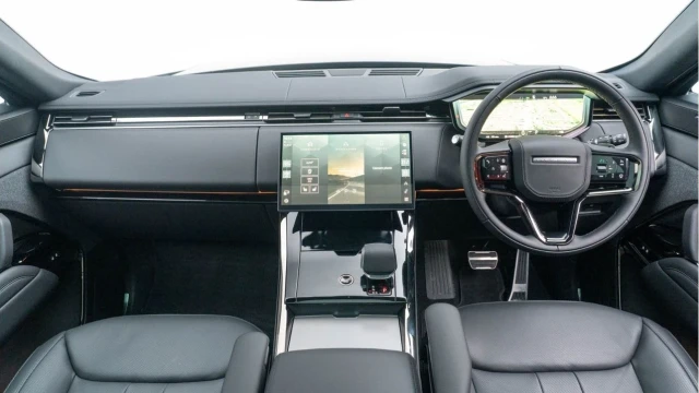 Land Rover Range Rover Sport (75 Reg) 3.0 D300 Dynamic SE (VAT Q) Image 2