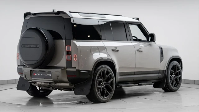 Land Rover Defender (75 Reg) 110 3.0 D250 S Hard Top Commercial (3 Seat) (+VAT) Image 7