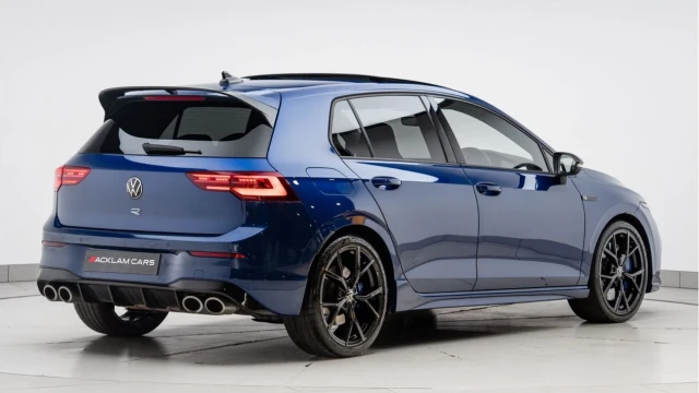 Volkswagen Golf R (73 Reg) 2.0TSI 4Motion (R Performance) Image 4