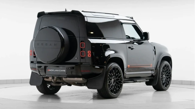 Land Rover Defender (25 Reg) 90 3.0 D250 X-Dynamic SE Hard Top Commercial (3 Seat) (+VAT) Image 6