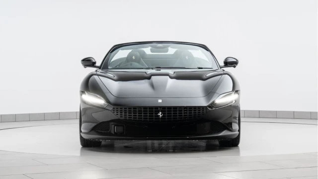 Ferrari Roma (74 Reg) 3.8 Spider Image 7