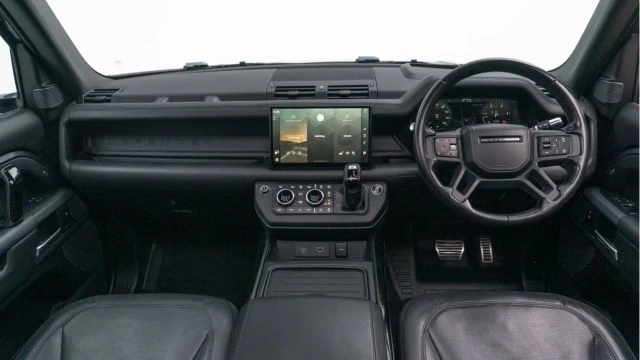 Land Rover Defender (71 Reg) 110 3.0 D300 X (Bespoke) Image 2