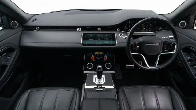 Land Rover Range Rover Evoque (21 Reg) 1.5 P300e R-Dynamic HSE Hybrid (Lumma CLR RE) Image 2