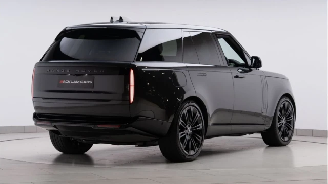 Land Rover Range Rover (24 Reg) 3.0 D350 Autobiography (Shadow Pack) Image 6