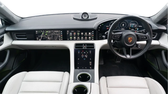 Porsche Taycan (70 Reg) Turbo Image 2