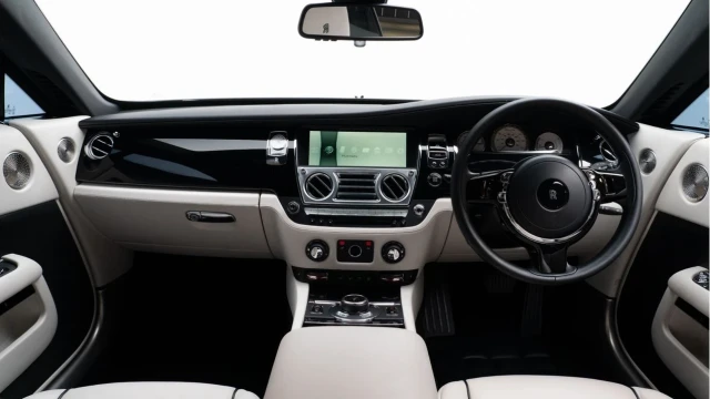 Rolls-Royce Wraith (17 Reg) 6.6 V12 Image 2