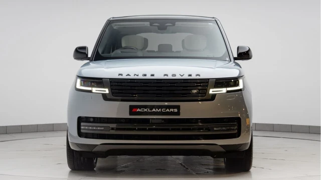 Land Rover Range Rover (75 Reg) 3.0 D350 Autobiography (Shadow Pack) Image 4