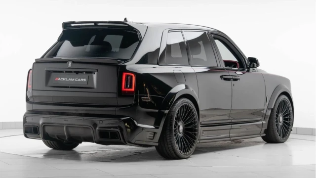 Rolls-Royce Cullinan (23 Reg) 6.75 V12 Black Badge (URBAN Widetrack) Image 7