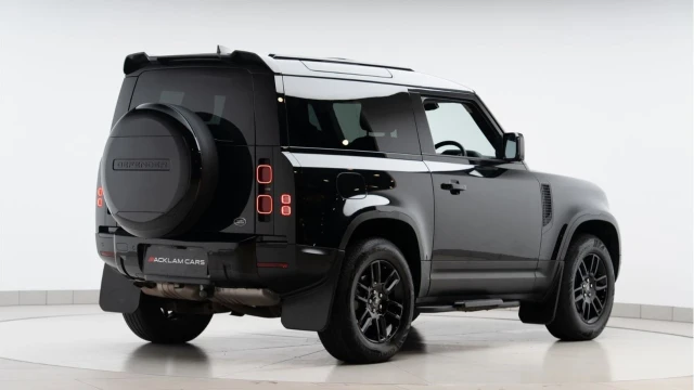 Land Rover Defender (23 Reg) 90 3.0 D250 HSE (Bespoke) Image 5