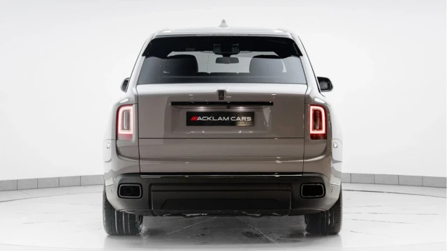 Rolls-Royce Cullinan (23 Reg) 6.7 V12 Black Badge Image 7