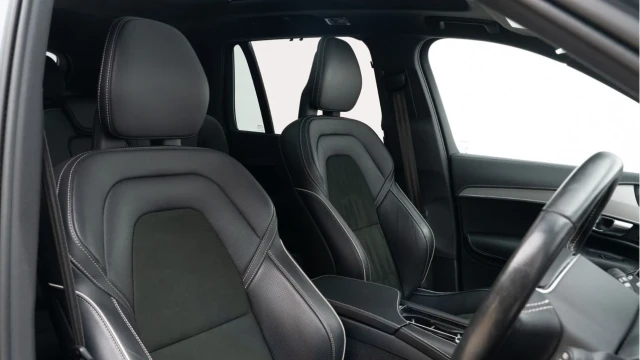 Volvo XC90 (21 Reg) 2.0 B5 R-Design AWD (7 Seat) Image 3
