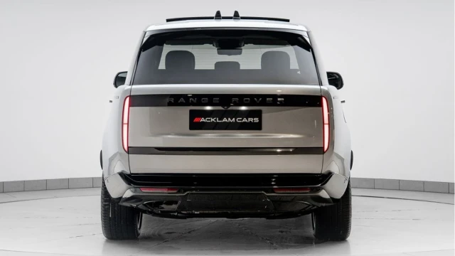 Land Rover Range Rover (73 Reg) 3.0 D300 HSE (VAT Q) Image 7