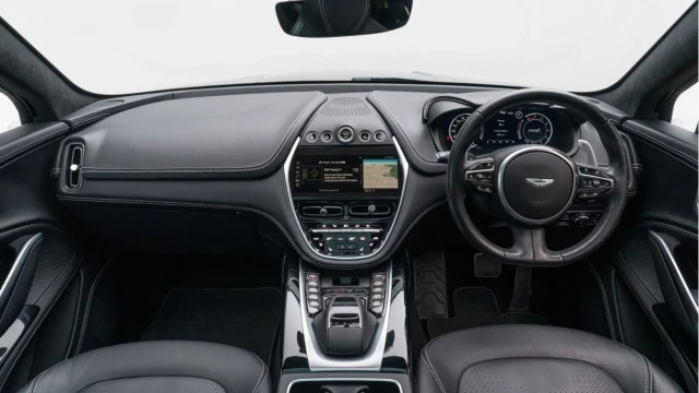 Aston Martin Dbx (22 Reg) 4.0 V8 Image 2