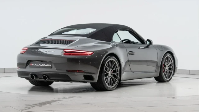Porsche 911 (16 Reg) 3.0 Carrera S Convertible Image 7