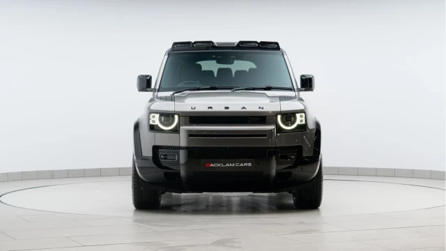 Land Rover Defender (25 Reg) 110 3.0 D350 X-Dynamic HSE (7 Seat) (Bespoke URBAN) (VAT Q) Image 8