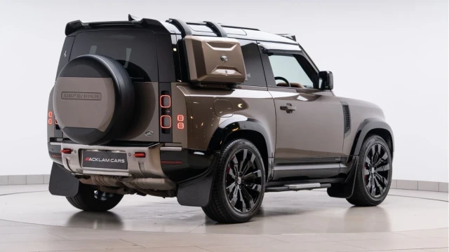 Land Rover Defender (72 Reg) 90 3.0 D300 X Image 6