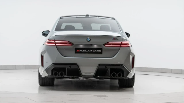 BMW M5 (25 Reg) 4.4 V8 Hybrid Image 7