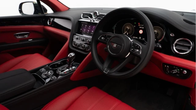 Bentley Bentayga (24 Reg) 4.0 V8 S Image 2