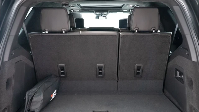 Cadillac Escalade (24 Reg) 600 6.2 V8 Sport Platinum (8 Seater) (VAT Q) Image 5