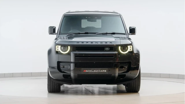 Land Rover Defender (74 Reg) 90 3.0 D350 X-Dynamic HSE Hard Top Commercial (3 Seat) (+VAT) Image 8