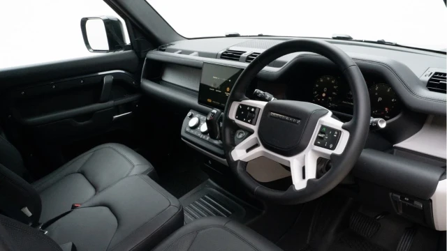 Land Rover Defender (74 Reg) 110 3.0 D250 X-Dynamic HSE Hard Top Commercial (3 Seat) (+VAT) Image 2