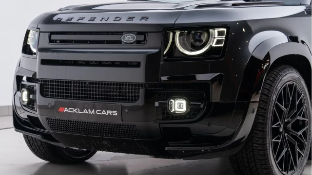 Land Rover Defender (25 Reg) 110 3.0 D350 X-Dynamic HSE (7 Seat) (Bespoke) Image 8