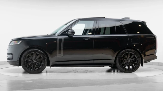Land Rover Range Rover (24 Reg) 3.0 P550e Autobiography Hybrid (Shadow) Image 4