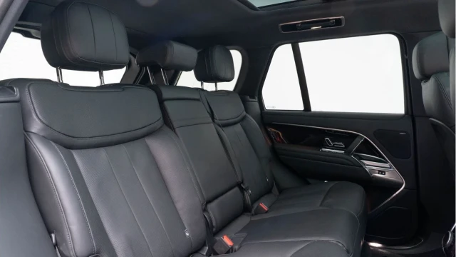 Land Rover Range Rover (24 Reg) 3.0 D350 SE (Facelift Model) Image 7