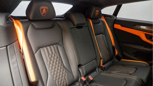 Lamborghini Urus (25 Reg) 4.0 V8 SE Hybrid Image 8