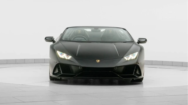 Lamborghini Huracan (70 Reg) 5.2 V10 640-4 Evo Spyder Image 8