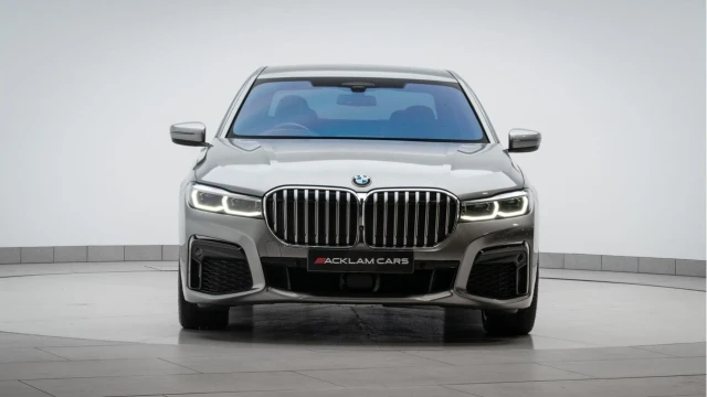 BMW 7 Series (70 Reg) 730D 3.0 M Sport Image 6