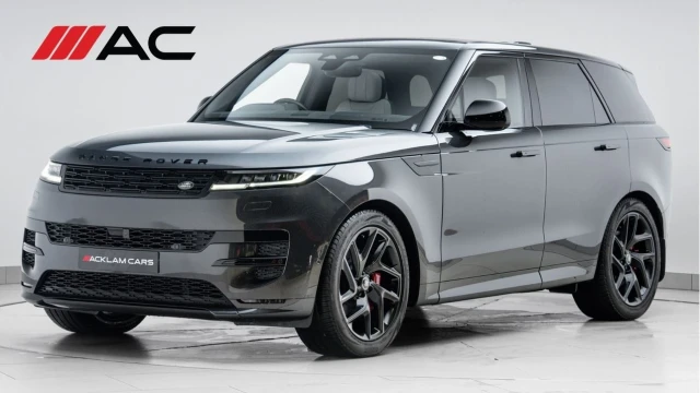 Land Rover Range Rover Sport (23 Reg) 3.0 D300 Dynamic SE (Black Pack) Image 1