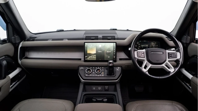 Land Rover Defender (71 Reg) 110 3.0 D250 SE (Black Pack) Image 2