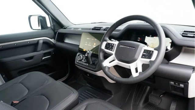 Land Rover Defender (75 Reg) 90 3.0 D250 S Hard Top Commercial (3 Seat) (+VAT) Image 2