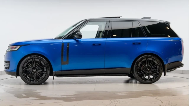 Land Rover Range Rover (73 Reg) 3.0 D350 Autobiography Image 4