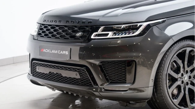 Land Rover Range Rover Sport (20 Reg) 3.0 SDV6 Autobiography Dynamic (Black Pack) Image 6