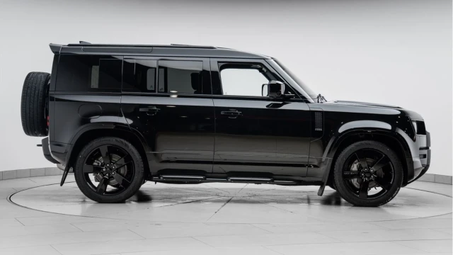 Land Rover Defender (75 Reg) 110 3.0 D350 X-Dynamic HSE (Black Pack) Image 5