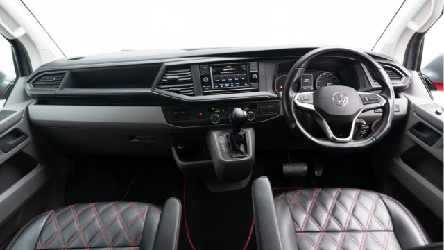 Volkswagen Transporter (71 Reg) T30 2.0TDI Highline DSG (ABT) (+VAT) Image 2