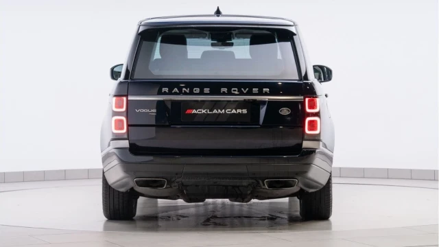 Land Rover Range Rover (71 Reg) 2.0 P400e Vogue Hybrid Image 4