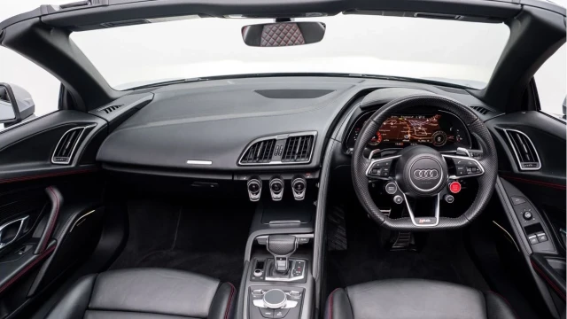 Audi R8 (66 Reg) 5.2 V10 Quattro Spyder Image 3