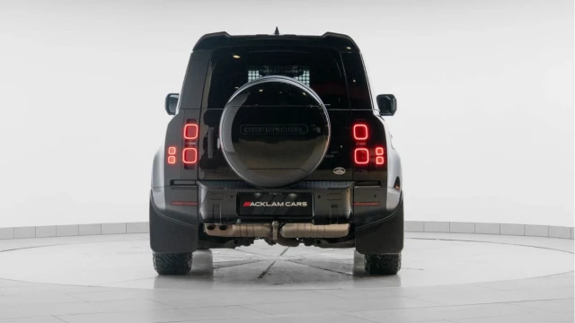 Land Rover Defender (22 Reg) 90 3.0 D250 Hard Top Commercial (+VAT) Image 6
