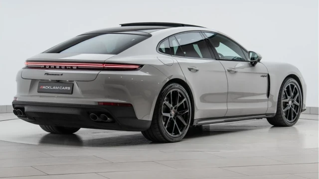 Porsche Panamera (74 Reg) 4 2.9 V6 e-hybrid Image 6