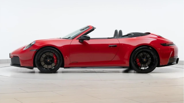 Porsche 911 (25 Reg) 3.6 Carrera 4 GTS PDK Convertible (992.2) Image 5