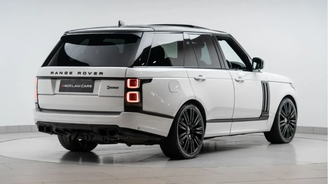 Land Rover Range Rover (68 Reg) 4.4 SDV8 Autobiography Image 5