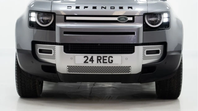 Land Rover Defender (24 Reg) 90 3.0 D250 Hard Top Commercial (+VAT) Image 7