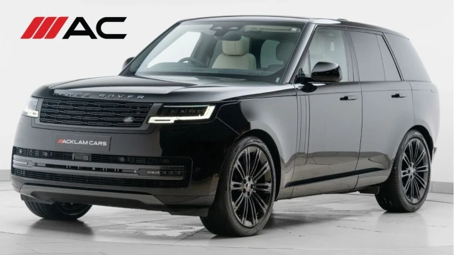 Land Rover Range Rover (23 Reg) 3.0 D300 SE (Shadow Pack) Image 1